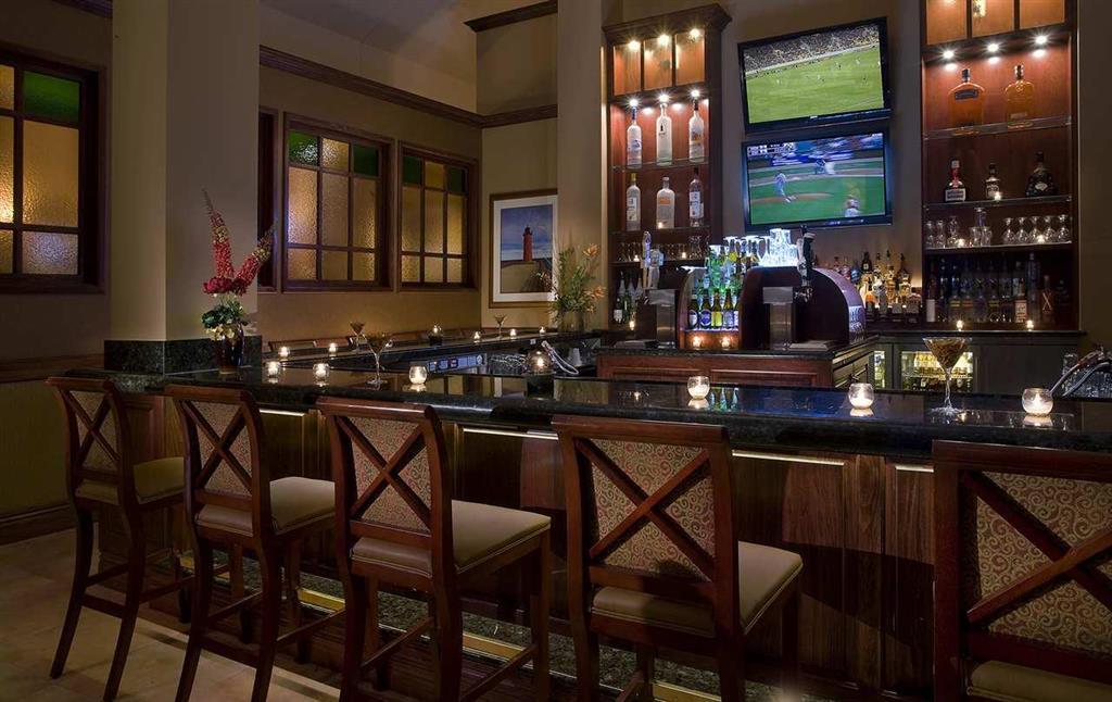 Hilton Garden Inn Milwaukee Northwest Conference Center Restaurante foto